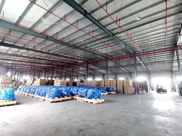 貨運中轉倉庫1.jpg 貨運中轉倉庫1.jpg